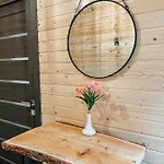 карпатське Hygge для двох з чаном-джакузі у горах Σαλέ