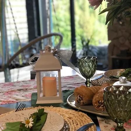 карпатське Hygge для двох з чаном-джакузі у горах Σαλέ