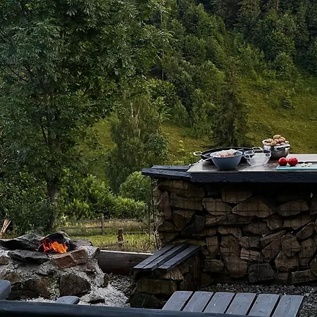 Σαλέ карпатське Hygge для двох з чаном-джакузі у горах *