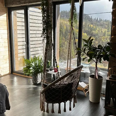 карпатське Hygge для двох з чаном-джакузі у горах * Slavske