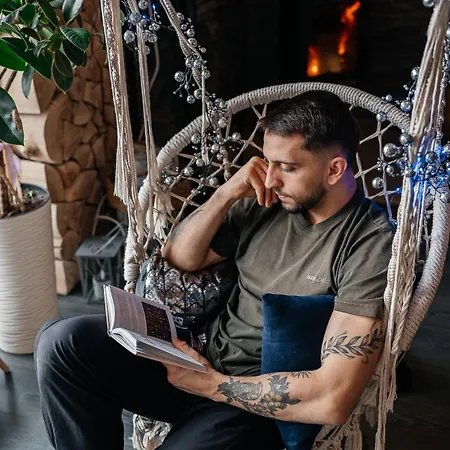 Alpehytte карпатське Hygge для двох з чаном-джакузі у горах *