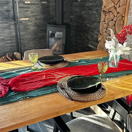 Chalet карпатське Hygge для двох з чаном-джакузі у горах