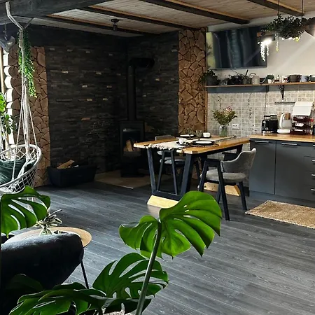 Chalet карпатське Hygge для двох з чаном-джакузі у горах Slavske