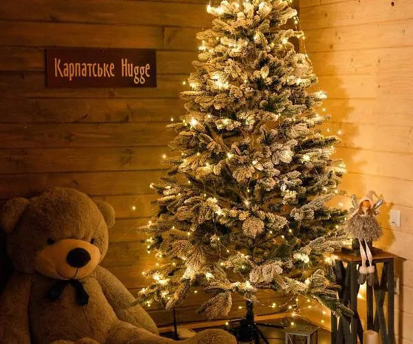 карпатське Hygge для двох з чаном-джакузі у горах Chalet *