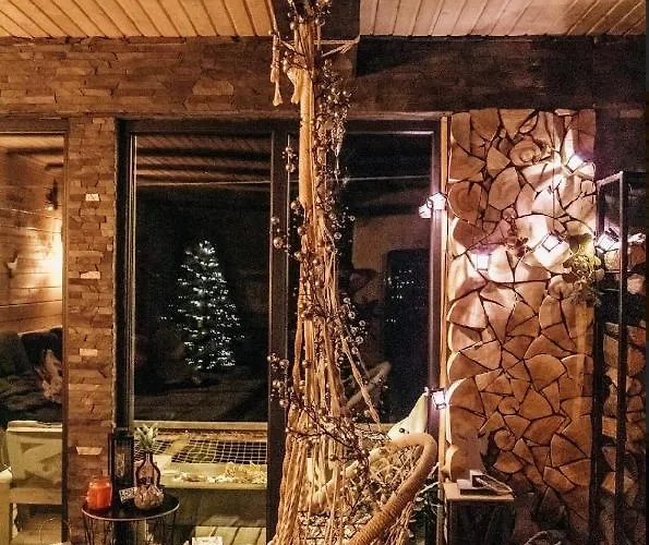 карпатське Hygge для двох з чаном-джакузі у горах * Slavske