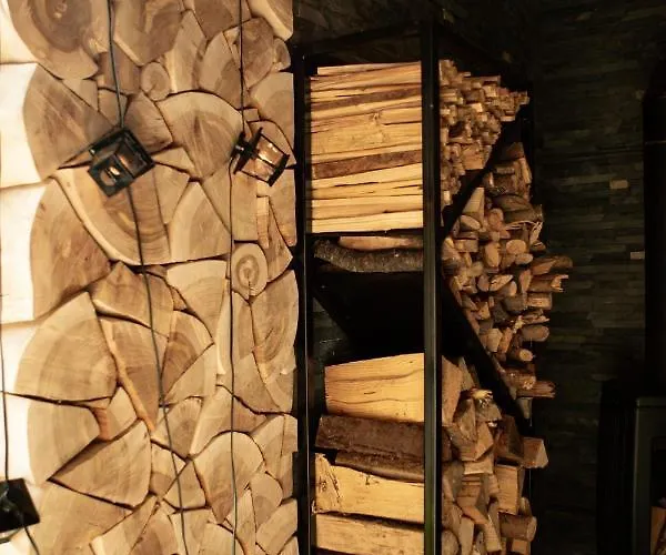 Chalet карпатське Hygge для двох з чаном-джакузі у горах *