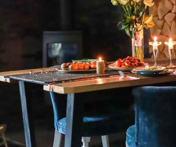 карпатське Hygge для двох з чаном-джакузі у горах * Slavske