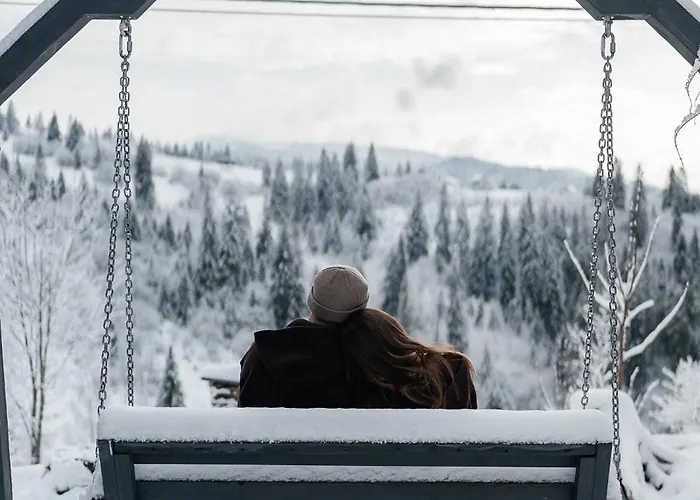 карпатське Hygge для двох з чаном-джакузі у горах * Slavske