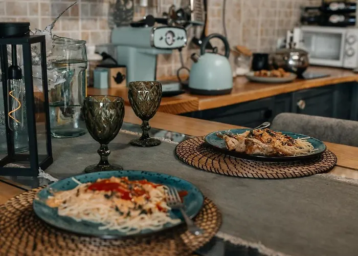 карпатське Hygge для двох з чаном-джакузі у горах Chalet *