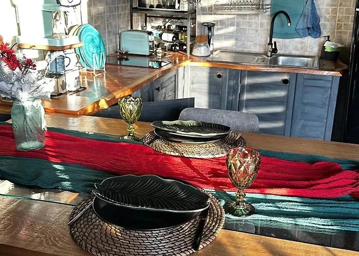 карпатське Hygge для двох з чаном-джакузі у горах Chalet *