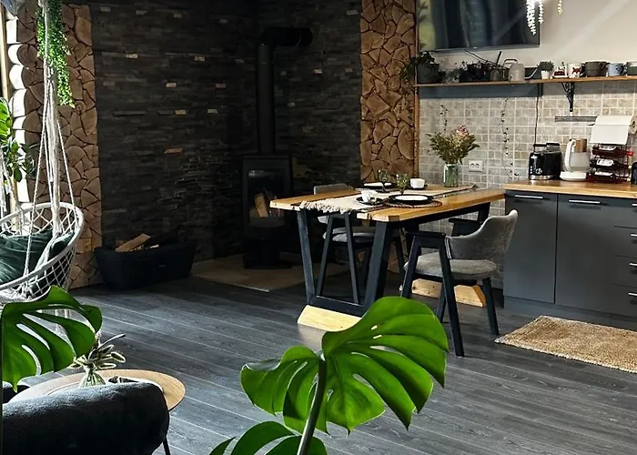 Chalet карпатське Hygge для двох з чаном-джакузі у горах Slavske