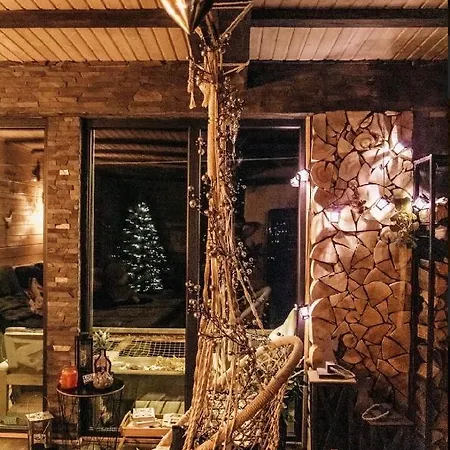 карпатське Hygge для двох з чаном-джакузі у горах * Szlavszke