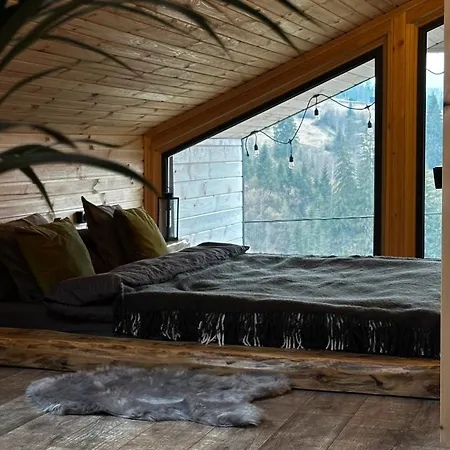 карпатське Hygge для двох з чаном-джакузі у горах * Szlavszke