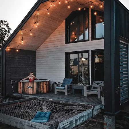 карпатське Hygge для двох з чаном-джакузі у горах * Szlavszke