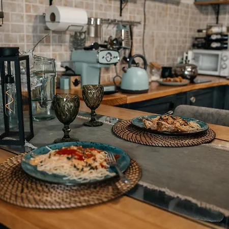 карпатське Hygge для двох з чаном-джакузі у горах Alpesi faház *